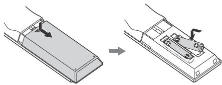 SONY STR DN1080 - Insertion des piles dans la télécommande - 1