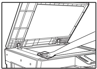 SHARP 6020 - Nettoyage de la VITRE d'exposition et du couvercle/rspf - 3