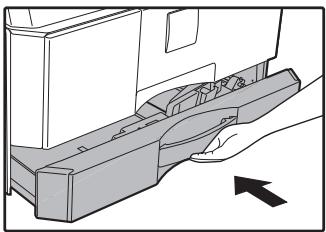 SHARP 6020 - Tirez doucement sur le magasin jusqu'à ce qu'il arrive en butée. - 5