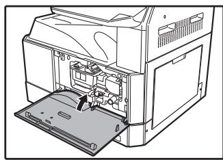 SHARP AR 6020 - Fermez le capot avant. - 1