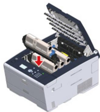 OKI C532DN - Retirez le couvercle du toner. - 9