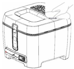 BRANDT FRI2500E - Nettoyage de la friteuse - 5