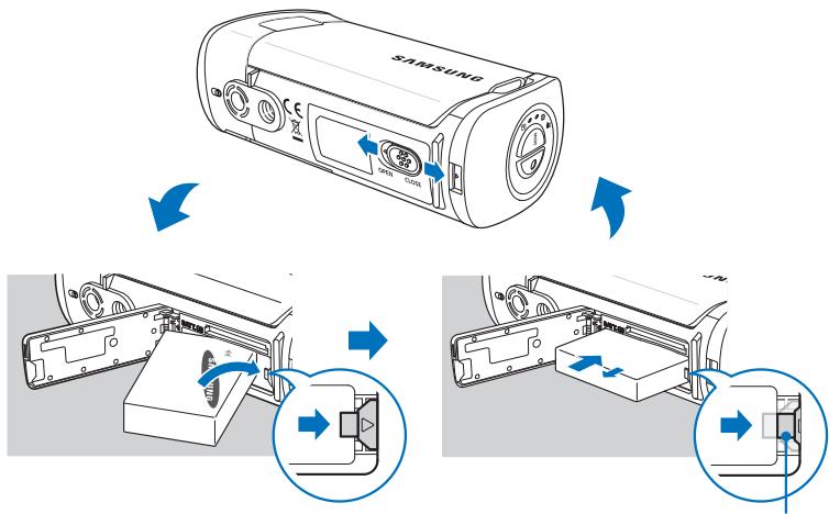 SAMSUNG HMX-T11WP - INSERTION/ÉJECTION DE LA BATTERIE - 1