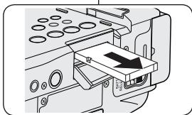 SAMSUNG DIGITAL CAM - Ejection d'une carte mémoire - 2