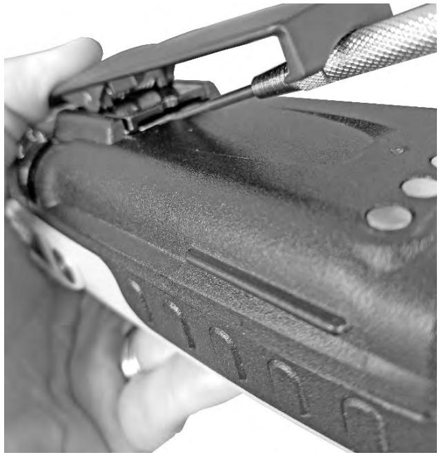 L3Harris XL-95P - Removing the Belt Clip - 1