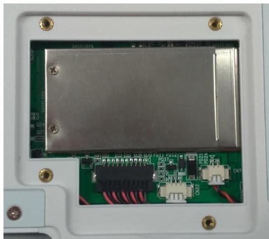 Advantech MIT-W102 - Removing SSD - 1