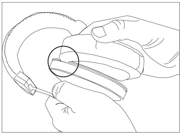 MAD CATZ P.I.L.O.T. PRO - How to Replace (PU/Cloth) Ear Pads - 2