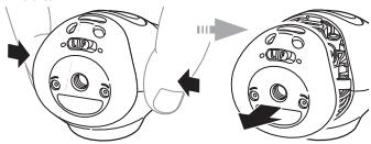 FUJIFILM FI026 - Removing the battery - 2