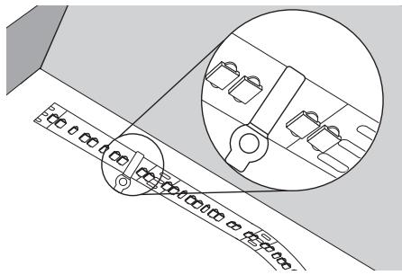 Lutron RRL-TWC - Décollez le support papier du ruban DEL - 3