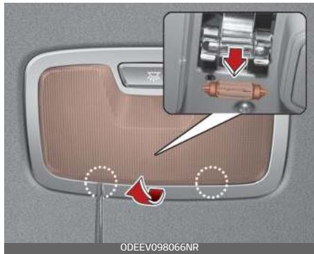 KIA E-Soul (2019) - Remplacement d'une lampe d'ambiance (type ampoule) - 1