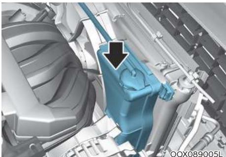 HYUNDAI Venue QX (2019) - Vérification du niveau de liquide de refroidissement du moteur - 1