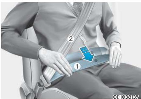 HYUNDAI Venue QX (2019) - Pour boucler votre ceinture de sécurité : - 1