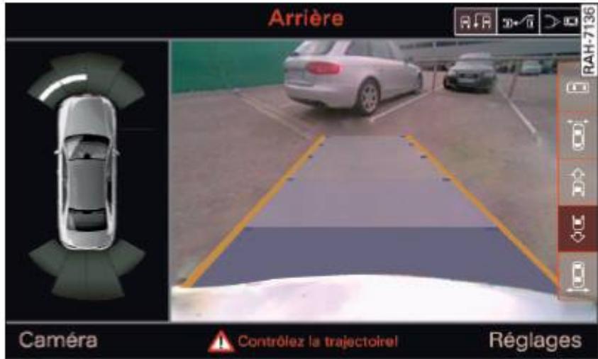 AUDI A8 S8 (2014) - Stationnement à travers - 2