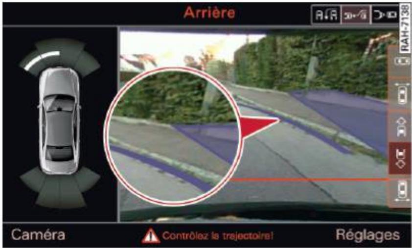 AUDI A8 S8 (2014) - Stationnement parallèle - 2