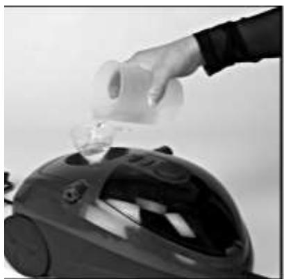 KITCHEN CHEF EASYCLEAN 1500w - Remplissage du réservoir après une utilisation - 2