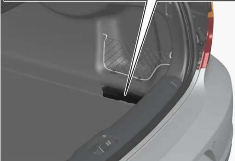 VOLVO S90 Hybride (2024) - Fusibles dans le compartment à bagages - 2