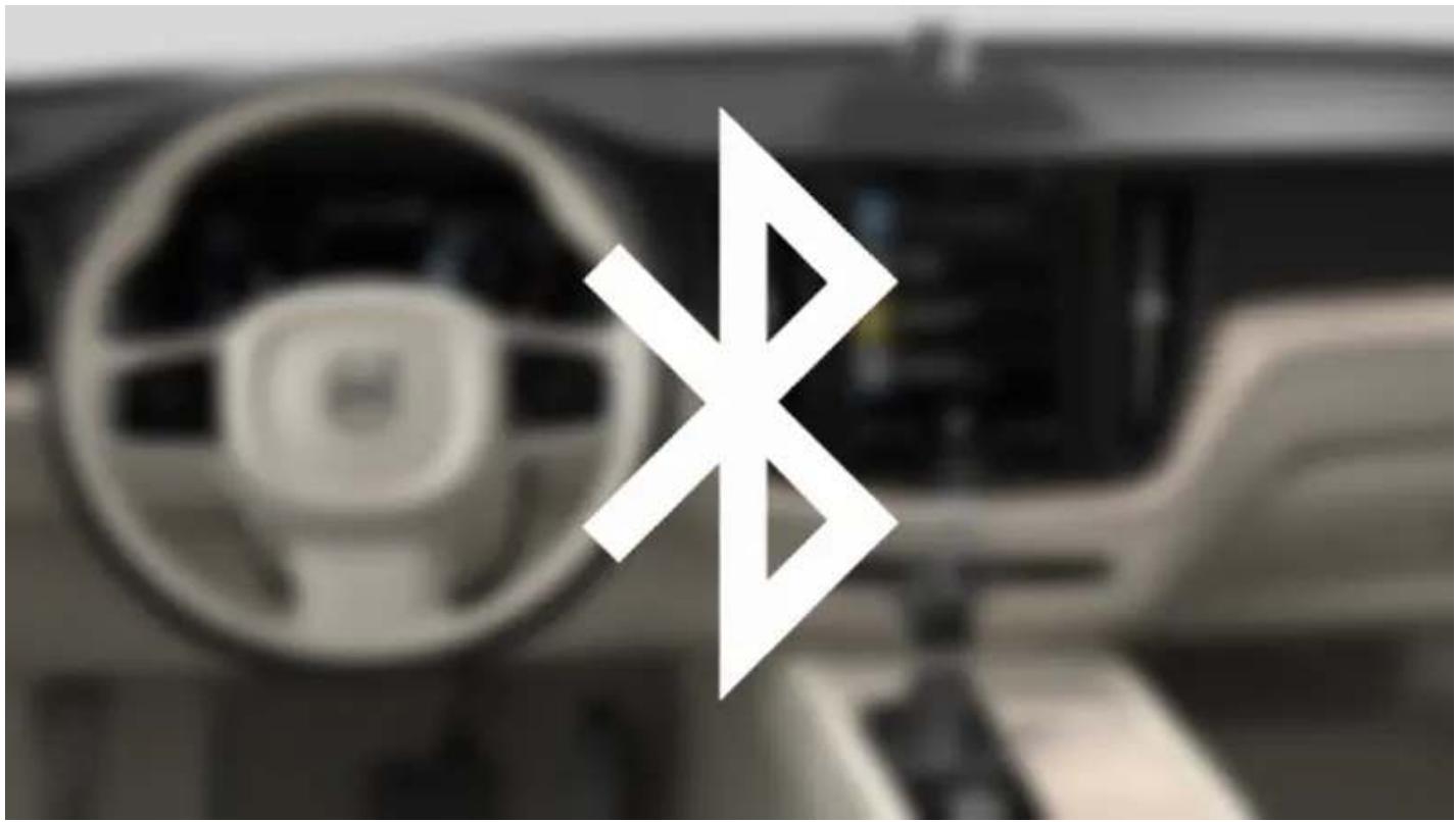 VOLVO XC40 (2024) - Connecter la voiture à l'internet à l'aide d'un téléphone connecté par Bluetooth - 1