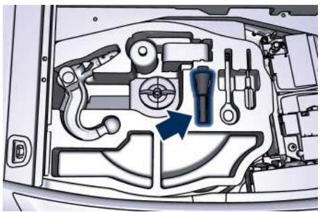 Maserati Levante - Entonneir de secours pour le ravitationnement en carburant - 1