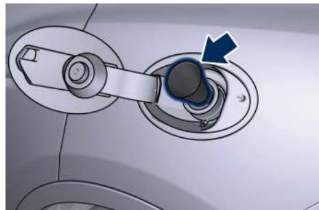 Maserati Levante - Entonneir de secours pour le ravitationnement en carburant - 3
