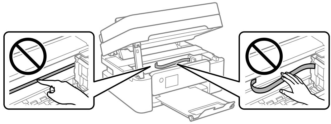 EPSON WF-2950DWF - Nettoyage du trajet du papier en cas de traces d'encre - 2