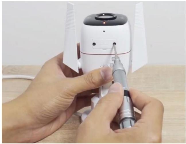 TP-LINK C320WS - Comment-resetter votre Caméra - 1