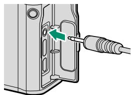 FUJIFILM X100V - -Utilisation d'un microphone externe - 1