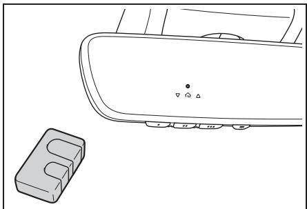 TOYOTA Corolla Cross (2024) - Programmation de HomeLink® - 1