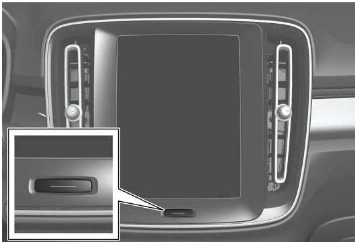 VOLVO XC60 (2024) - Nettoyer l'écran central - 1