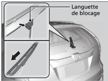 Honda CRV (2015-2017) - Remplacement du caoutchouc des balais d'essuie-glace arrière - 2