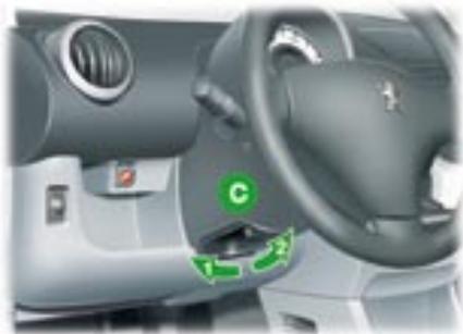 PEUGEOT 107 - Réglage du volant (avec direction assistée) - 1
