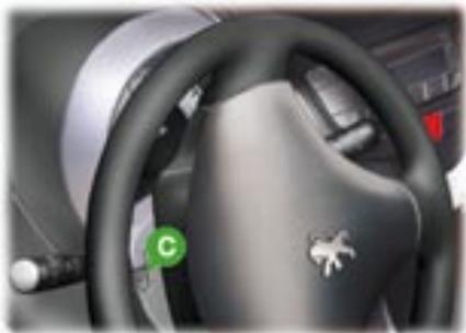 PEUGEOT 107 - Boîtes à fusibles combinées - 1