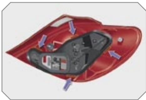 PEUGEOT 207 - Changement des feuilles - 2