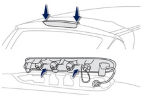 PEUGEOT ION - Changement des feux de recul - 3