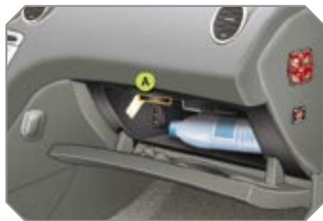 PEUGEOT 308 - La boite à GANTS éclairée - 1