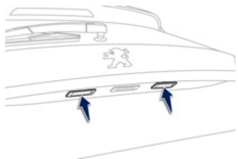 PEUGEOT 2008 - Changement des feux de stop et des indicateurs de direction - 2