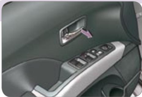 PEUGEOT 4007 - De l'intérieur - 1