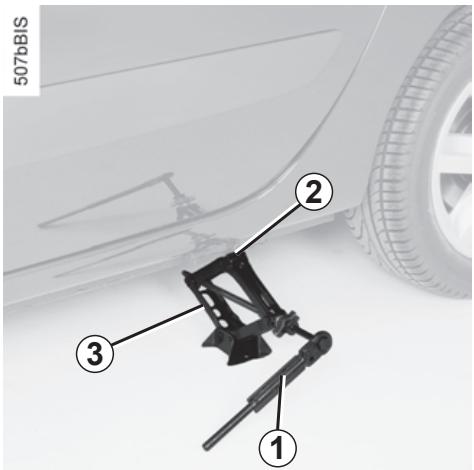 RENAULT monospace ESPACE 3 - CHANGING A WHEEL (1/2) - 3