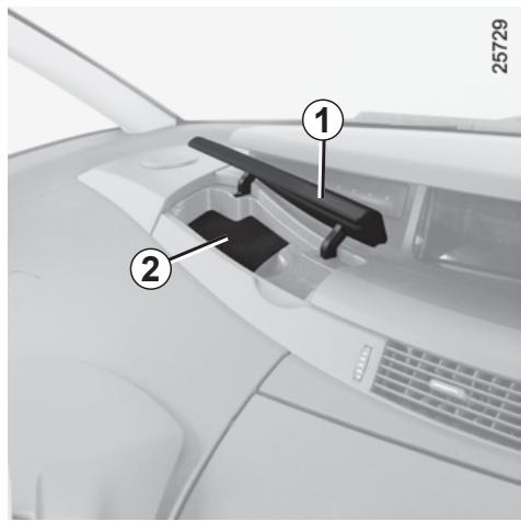 RENAULT monospace ESPACE 3 - Luggage compartment light - 2