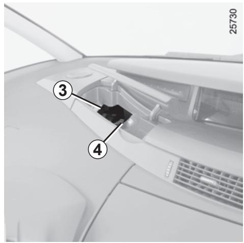 RENAULT monospace ESPACE 3 - Fuse box 3 - 1