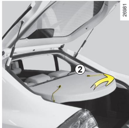 RENAULT LAGUNA - Dépose - 2