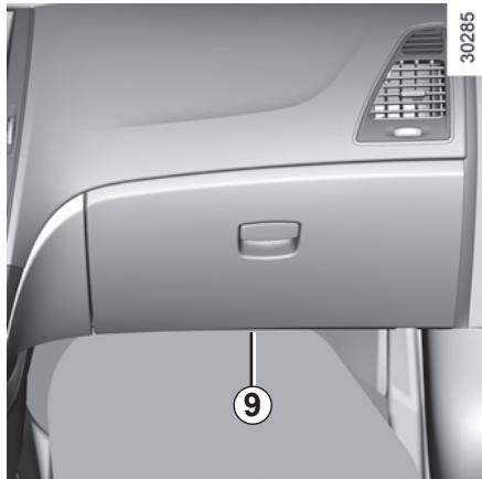 RENAULT LATITUDE - Lumière de coffre - 3