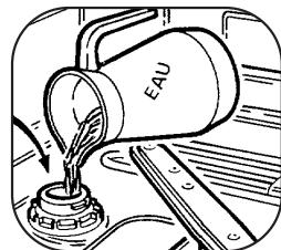 BRANDT VM400BE1 - ③ Remplissage du réservoir à sel régénérant - 4