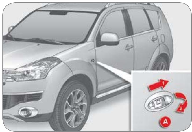 CITROEN C-CROSSER - Changement des projecteurs antibrouillard (5) - 1