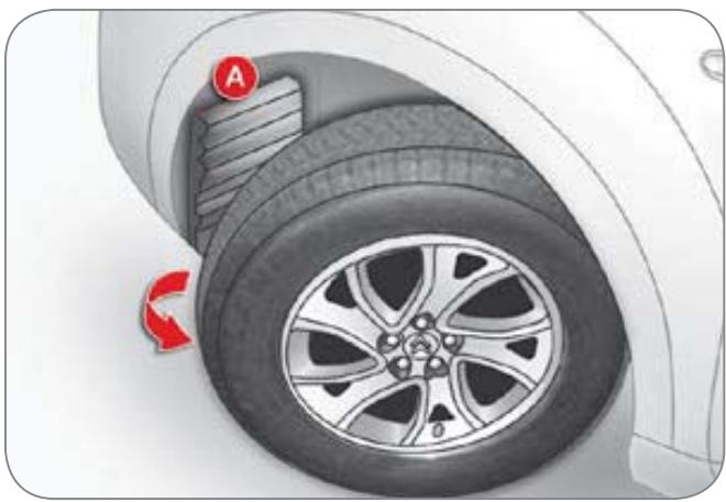 CITROEN C-CROSSER - Changement des projecteurs antibrouillard (5) - 2