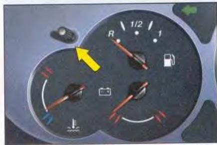 CITROEN C5 - Manque d'huile = clignotement des barrettes - 4