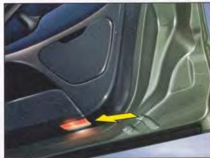 CITROEN C5 - Éclairage de boîte à gants - 1