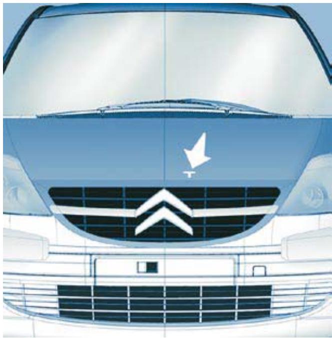 CITROEN C8 - Ouverture du CAPOT - 1