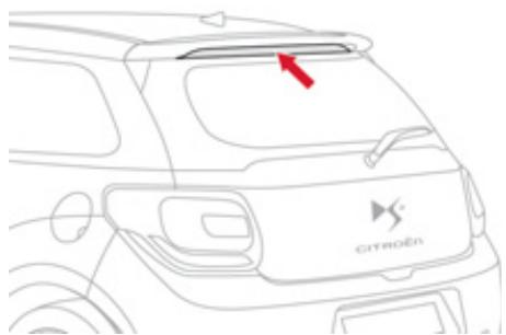 CITROEN DS3 - Changement du troisième feu de stop (4 lampes W5W) - 1