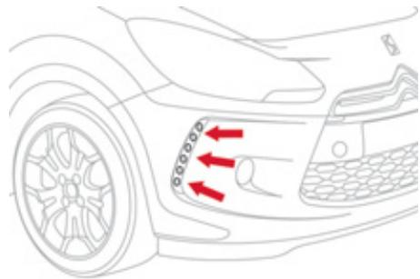 CITROEN DS3 - Changement des projecteurs antibrouillard - 2