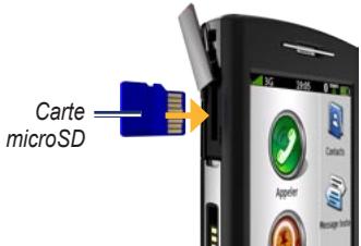 GARMIN NUVIFONE G60 - Mise en place de la carte microSD - 1